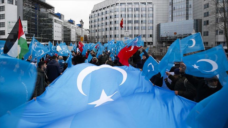 Çin’in Uygurlara yönelik baskı politikaları Berlin’de protesto edildi