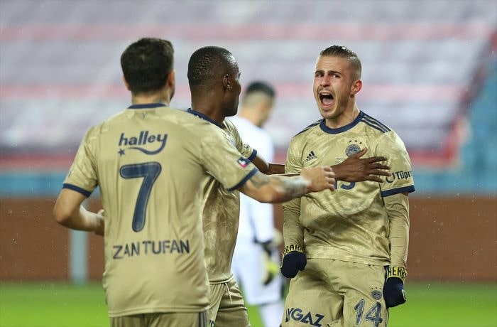 Fenerbahçe, Trabzonspor’u 1-0 yendi