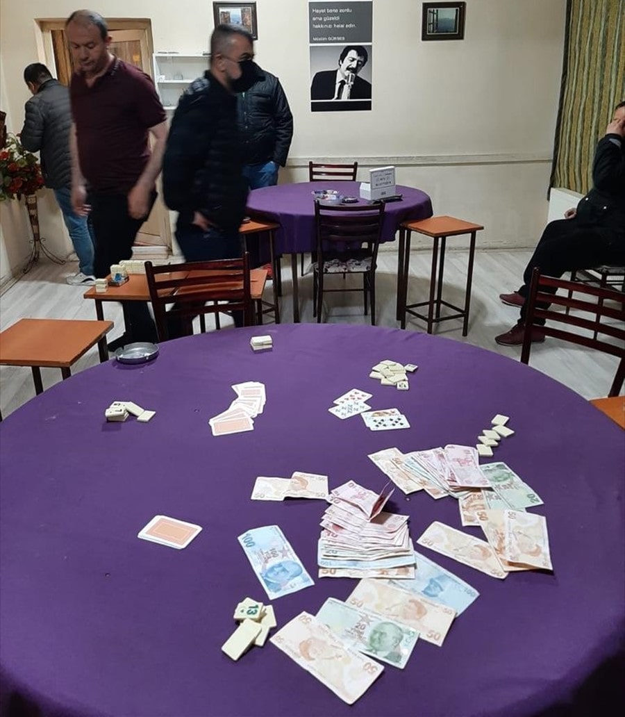 Kırıkkale’de  kıraathanede kumar oynayanlara ceza