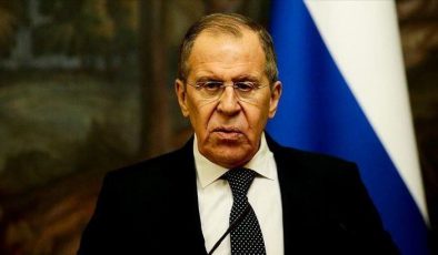 Lavrov’dan “Donbaş’ta savaş başlarsa Ukrayna yok olur” uyarısı