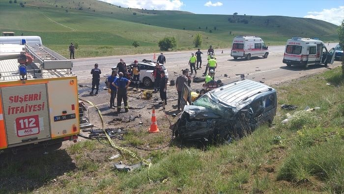 Sivas’ta trafik kazası: 9 ölü