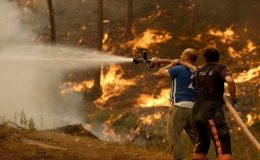 Manavgat’taki orman yangınları kontrol altına alınamadı