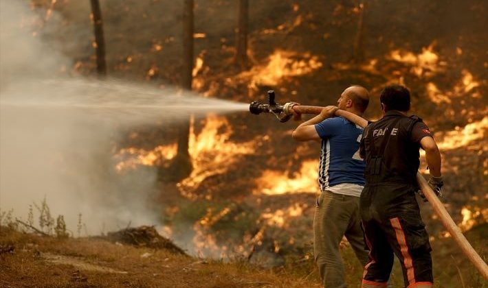 Manavgat’taki orman yangınları kontrol altına alınamadı