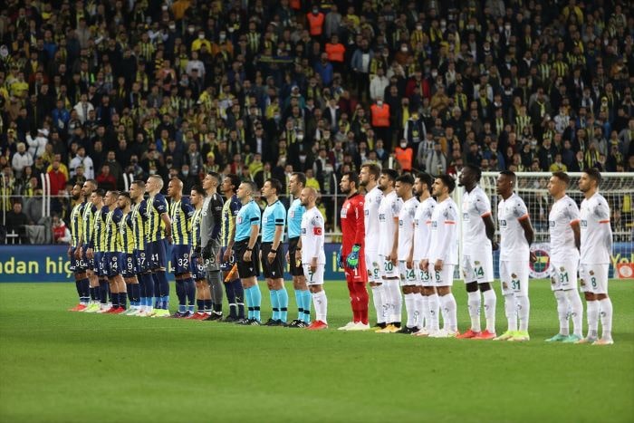 Fenerbahçe, ligde üst üste 2. mağlubiyetini aldı