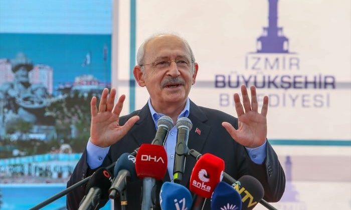 Kılıçdaroğlu, İzmir’de toplu açılış ve temel atma törenine katıldı