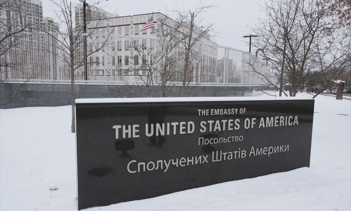 ABD, Kiev büyükelçiliğini boşaltıyor
