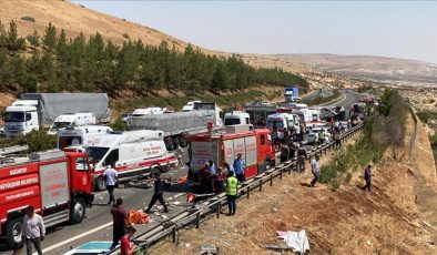 Gaziantep’teki trafik kazasında 16 kişi öldü