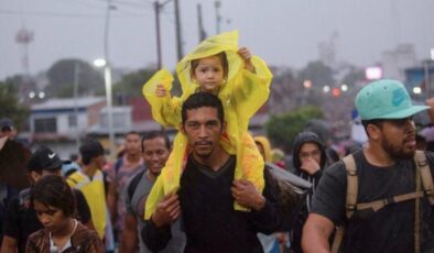 Meksika’da göçmen trajedisi: Yüzlerce kişi kaçırıldı